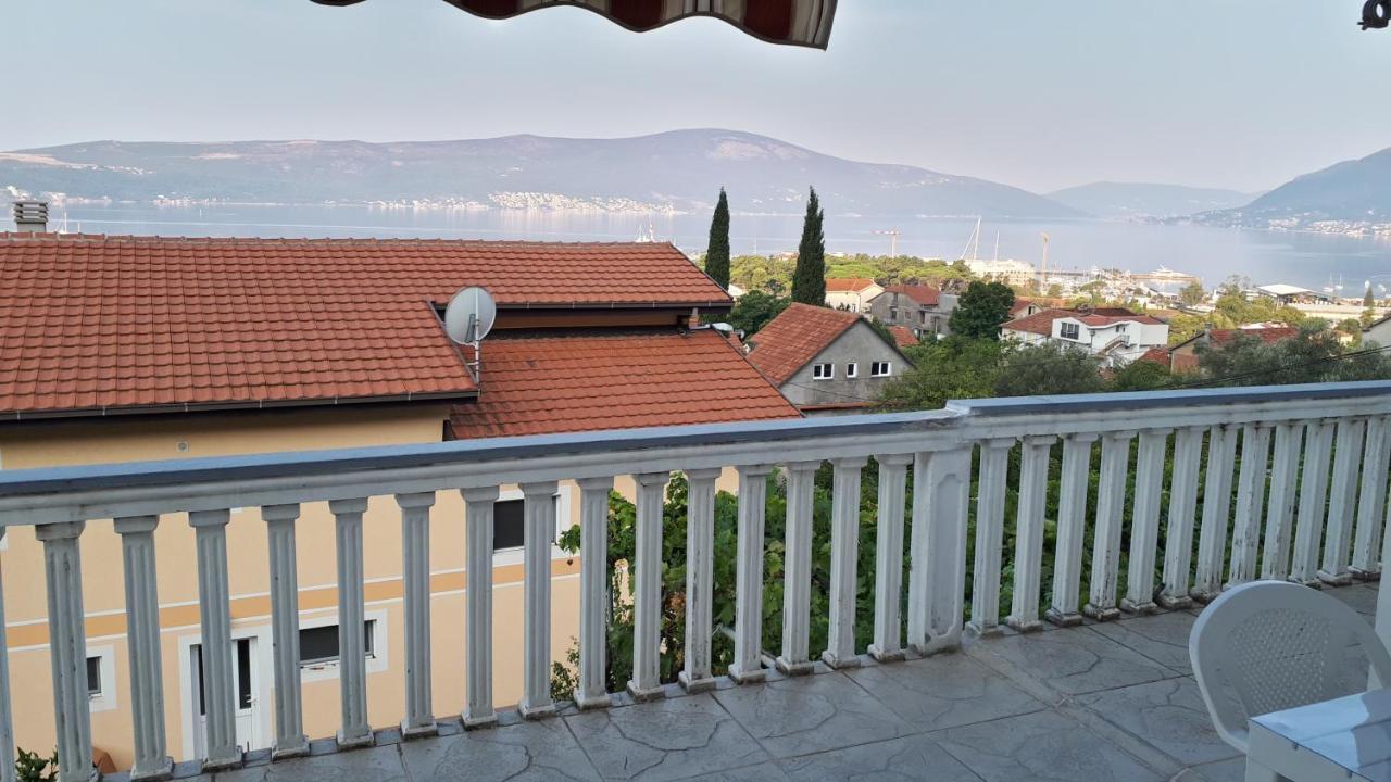 Apartment Dubrava Tivat Exterior foto